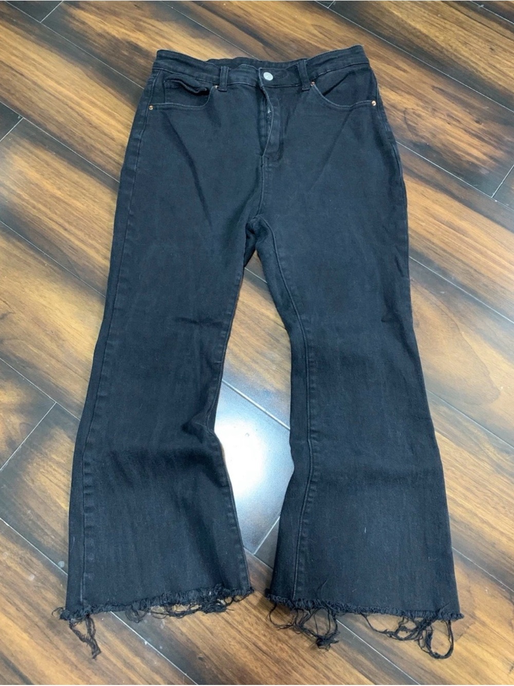 SHEIN Women's Large Black Raw
Hem Ankle Flare Jeans 466